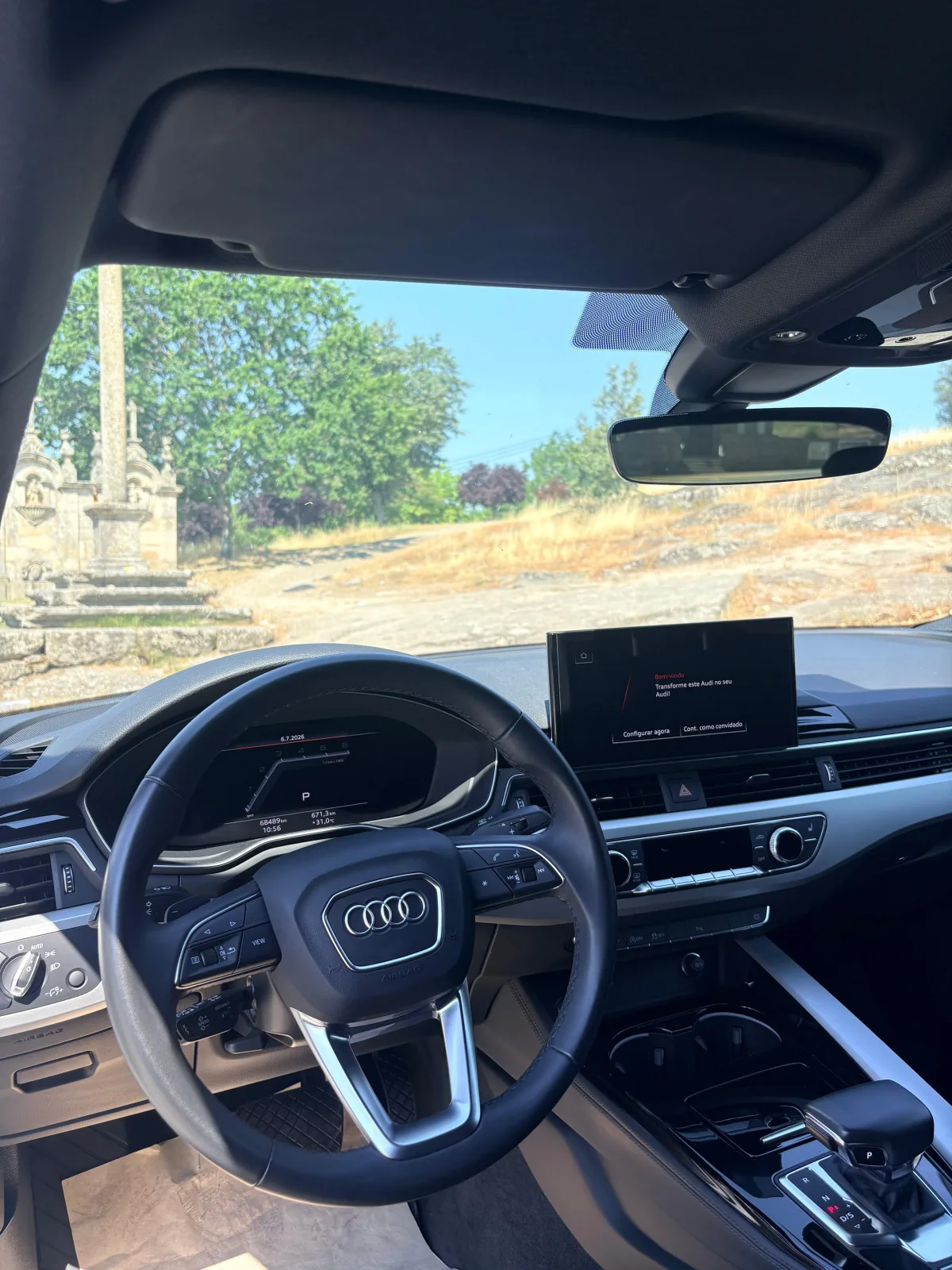 Interior e lugar do condutor do Audi A5 Sportback S line